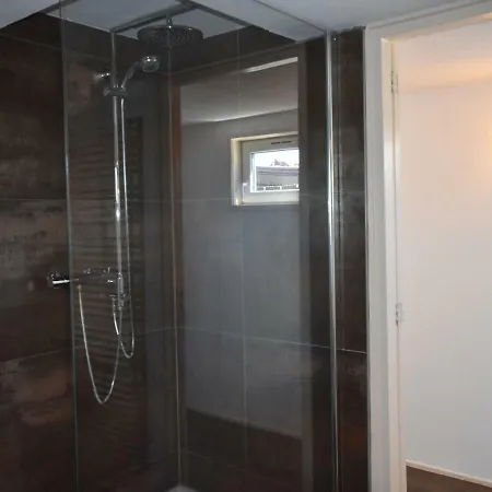 Captivating Houseboat In Loostrecht With Private Terrace * לוסדרכט